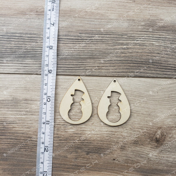 Tear Drop Snowman Cutout Earrings